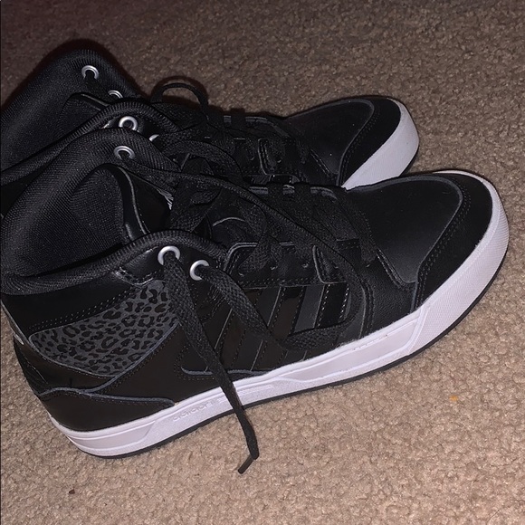 Adidas - Picture 3 of 5